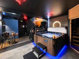 Suite AdawaSPA - Sauna, Hammam et SPA privatifs - 0