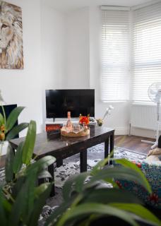 Spacious 4BR House Near Elizabeth Line & O2 - 7