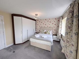 Peaceful, spacious home - Minutes to centre - 6