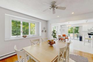 Bright Falmouth Home With Open Layout AC & Deck - 4