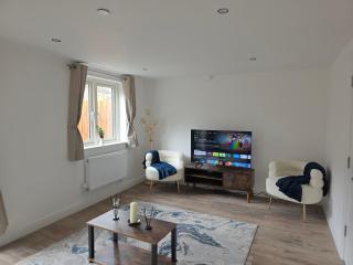 Charming Wootton - 9