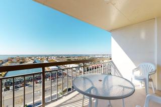 Fountainhead Towers 1204 - 1