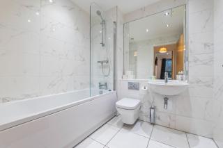 Modern Central Birmingham 2BR Near Bullring with Superfast Wi-Fi, Netflix & PS5 - 5