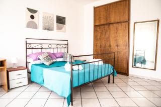 Casa Picasso Cagliari - 2 bedrooms, central location, AC - 2