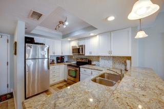 Sun, Sand, Poolside Vibes! Daytona Shores Retreat - 6