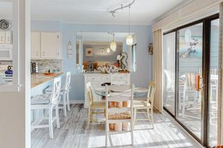 Our Place At The Beach 202G - 8