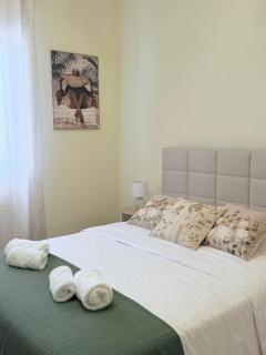 Spacious Sea View Home near Beach & Airport by Stayguest Madeira - Água de Pena - 4
