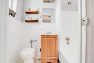 Comfy Studio with Beach Access across the street - 3
