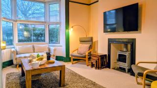 Family Home in Tywyn - Game and Cinema Rooms - 5