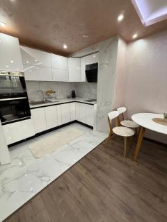 RICH 3 Apartment - 1