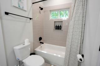 New Gated Home Near Heights & Downtown HTX - 9