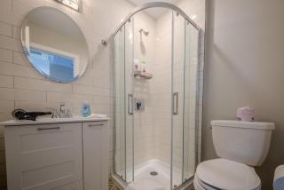 Modern Open-Concept Studio Minutes to DT Ottawa - 4