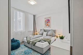 Yello Homes - Lazy Loft - Airport & Messe - 8 Betten - 3 Schlafzimmer - 8