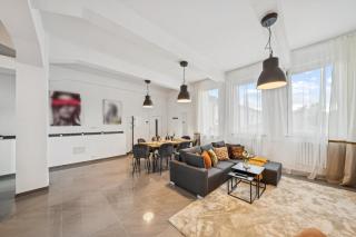 Yello Homes - Lazy Loft - Airport & Messe - 8 Betten - 3 Schlafzimmer - 2
