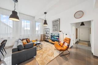 Yello Homes - Lazy Loft - Airport & Messe - 8 Betten - 3 Schlafzimmer - 1