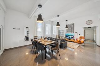 Yello Homes - Lazy Loft - Airport & Messe - 8 Betten - 3 Schlafzimmer - 1