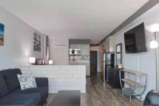Top floor corner oceanview panoramic studio w/pool - 1