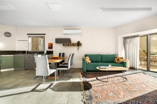 Netanya Beachfront Bliss Apartments by Sea N Rent - Netanya - 4