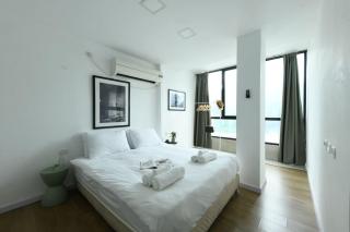 Modern & Bright 3BR Apt with Shelter by Sea N' Rent - 9