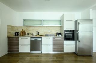 Modern & Bright 3BR Apt with Shelter by Sea N' Rent - 2