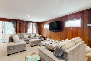 Jay Peak Getaway on Trout River - 2