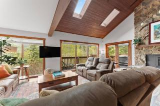 67 W Hanson Road : 2 - 3