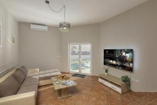 Oasis Jadreski Pool Residence - 8