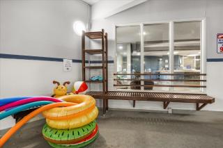 King Bed Ocean View Studio with Pool and Hot Tub - 2
