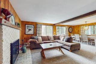 Ski Haus Retreat - Unit B - 8