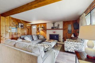 Ski Haus Retreat - Unit A - 2