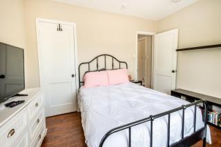 Cozy 3BR Retreat Near The Pearl & Downtown - 3