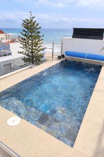 Sunny Waves Apt. 3BR, 2BATHS, AC & Heated POOL - 9