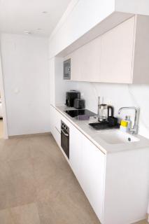 Sunny Waves Apt. 3BR, 2BATHS, AC & Heated POOL - 5