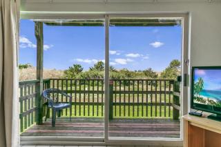 Pet-Friendly Suite With A Kitchen Pool and Spa - 6