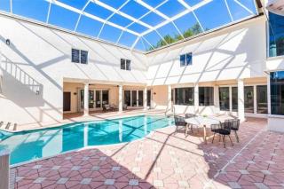 Casa Parkland Private Resort Courtyard Pool - 4