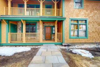 Vermont Mountain Chalet - 8