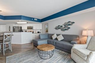 Beautifully Renovated 2 Bedroom Condo- Stunning Views- Caribbean 2002 - 1