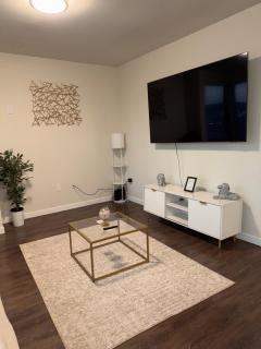 DTLA Prime TWO bedroom steps away from Crypto - 4