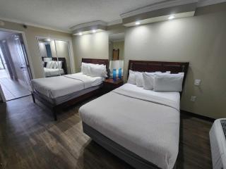 Direct Oceanfront 1 Bedroom with Stunning Views! Caravelle 841 - 0