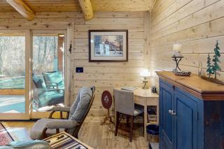 Blackbear Log Cabin - 6
