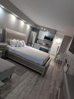 Luxury Oceanfront Studio Sea Mist Resort 20907 King Suite 9th Floor - 0