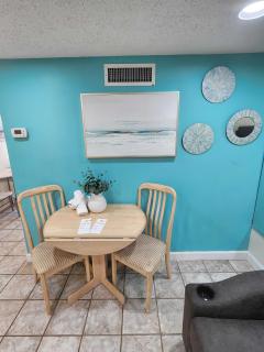 Beautiful 2 Bedroom Apartment in Cherry Grove with Stunning Views Buena Vista 402 - 4