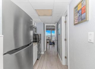 Oceanfront 1 Bedroom 2 Bath Suite Boardwalk 439 - 4