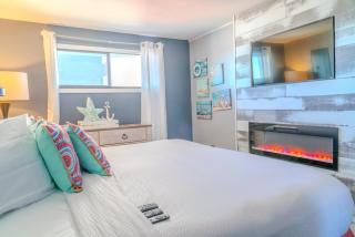 Ocean View Double Suite! Sleeps 4 Meridian Plaza 705 - 7