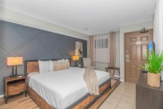 Breathtaking Oceanfront Double Queen Suite! Meridian Plaza 701 - Perfect for 4 guests! - Myrtle Beach - 1