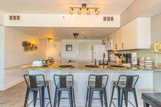 Ocean View 2 Bedroom Apartment with Great Views Palace Resort 913 - 6