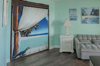 Ocean View King Suite Monterey Bay 1411 Sleeps 7 Guests - 3