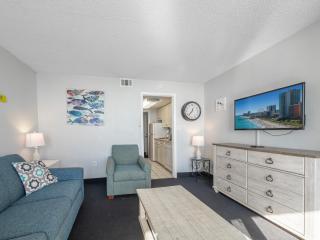 Oceanfront 1 bedroom - Sand Dunes 1129 - Sleeps 6! - 6
