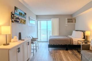 Beautiful Oceanfront Queen Suite-Recently Updated! Sea Mist 20407 - 6