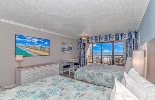 Ocean Reef Resort - Direct Oceanfront Studio - Nicely Updated! Perfect for 2-4 guests! Unit 303 - 8